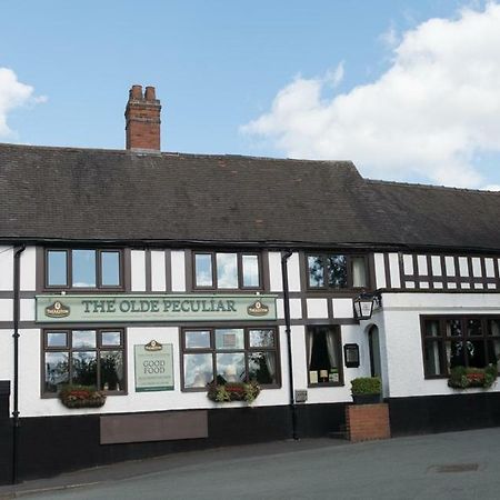 The Olde Peculiar Hotel Rugeley Exterior foto