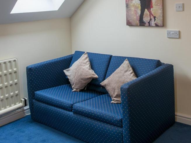 The Olde Peculiar Hotel Rugeley Quarto foto